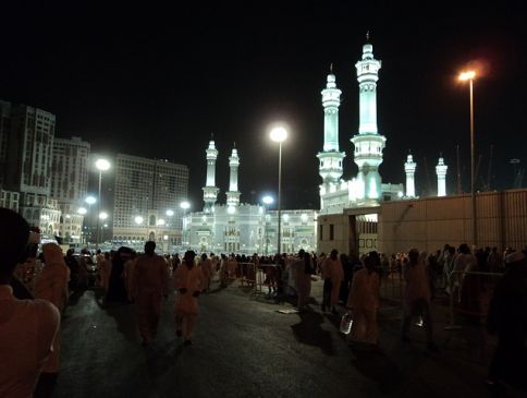 visitar en la Meca y dónde está?